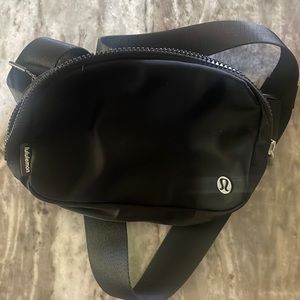 Lululemon black belt bag